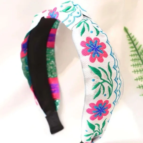 NWT Floral Headband - Picture 2 of 3